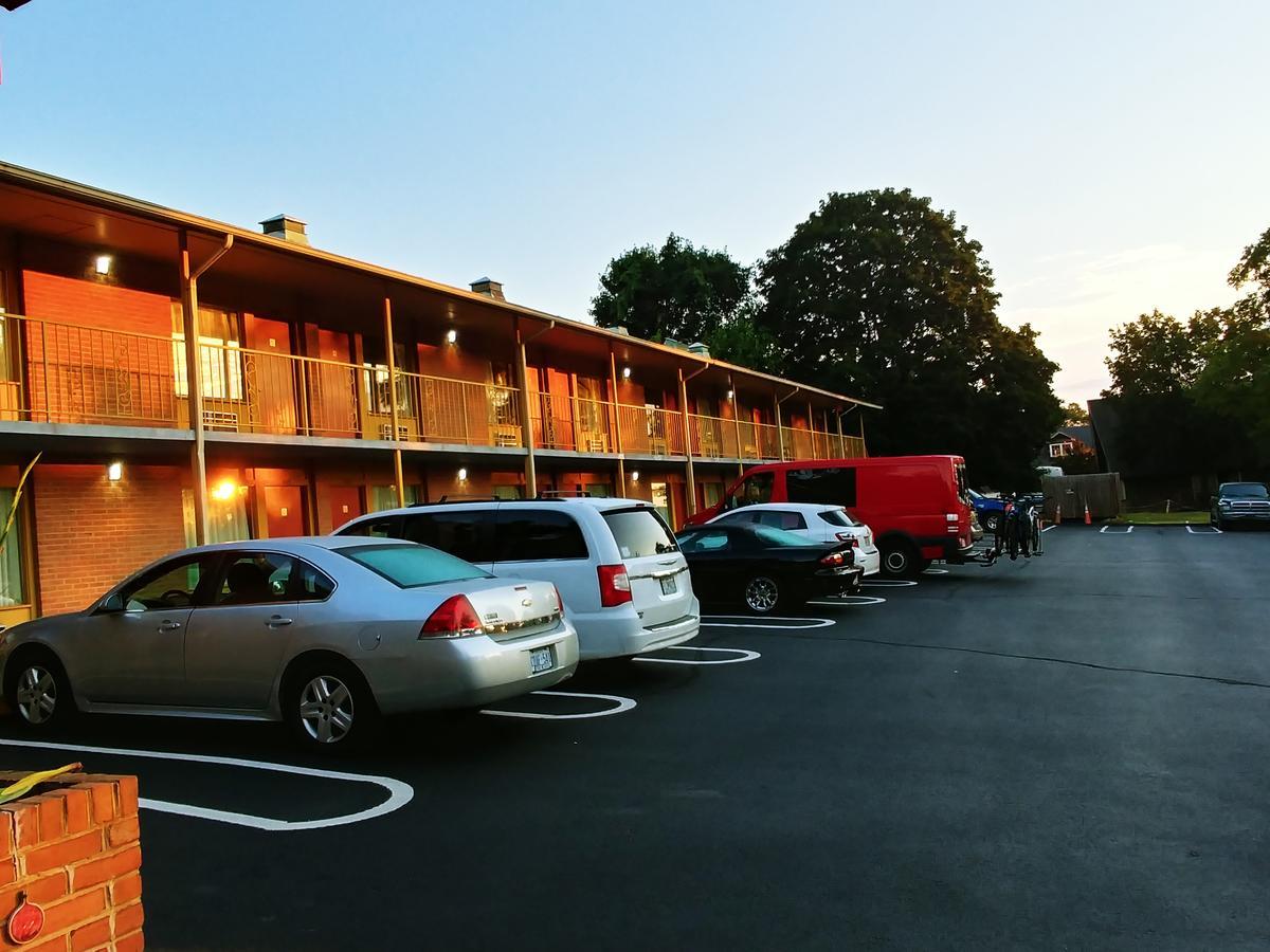 Royal Inn Motel Front Royal Buitenkant foto